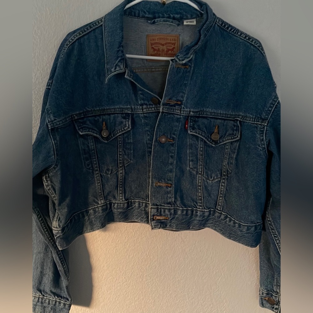 levi’s cropped jean jacket